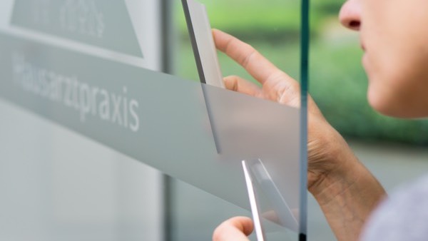 Außenwerbung BAIGIN DESIGN Schöneiche b. Berlin